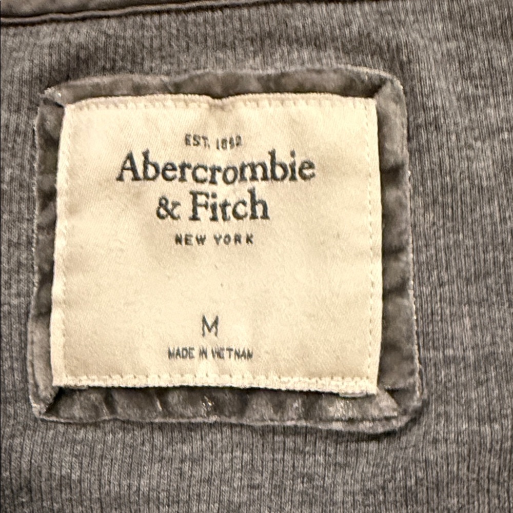 Abercrombie & Fitch Heather Gray Long Sleeve Henley - Picture 3 of 5
